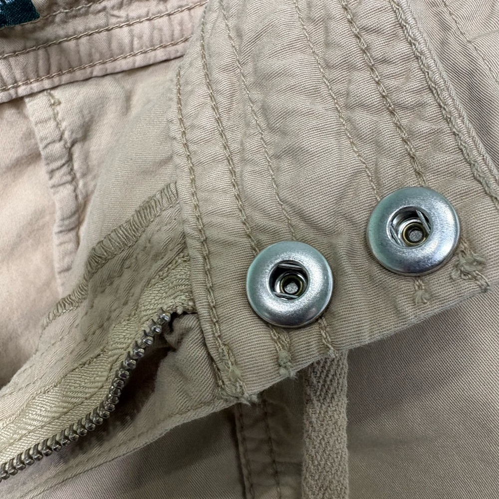 Ralph Lauren Women's Tan Cargo Shorts - Picture 4 of 9